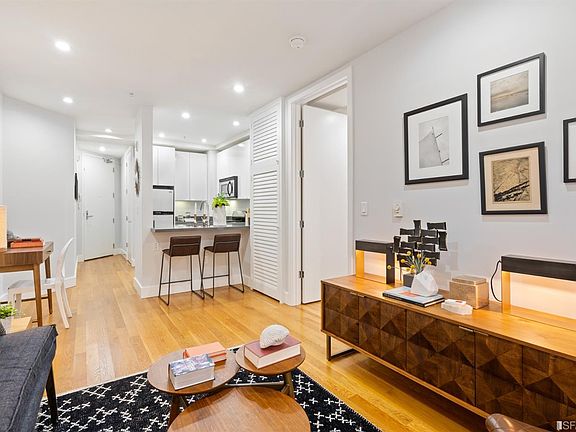 4th image of 901 Bush St APT 203