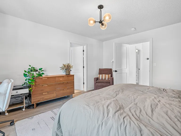 10001 NE 44th Ct — Photo 27