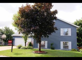 2724 62nd St NW, Rochester, MN 55901