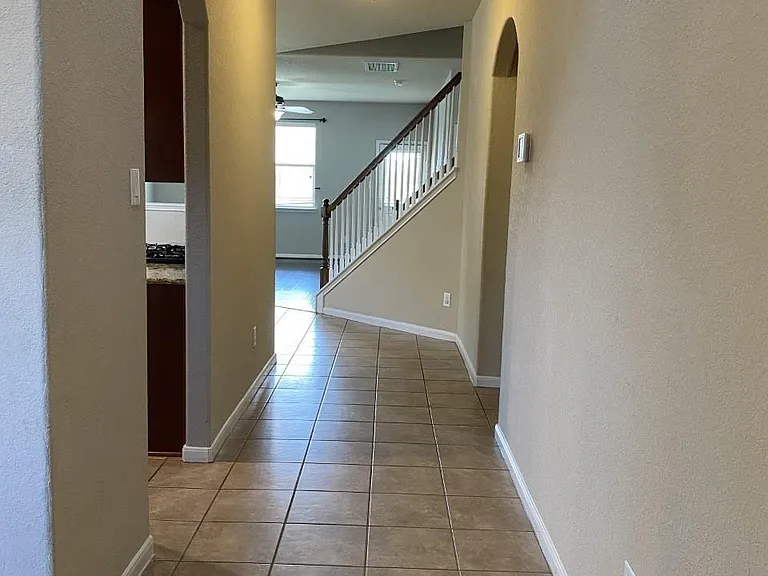 6143 Norwood Meadows Ln — Photo 3