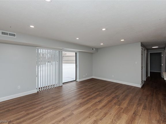 3rd image of 9611 Sunrise Blvd