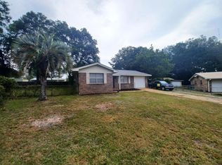 6566 Oakcrest Rd, Milton, FL 32570