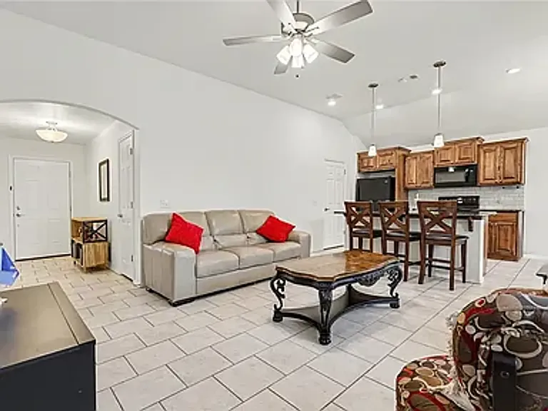 2344 Roca Dr — Photo 5