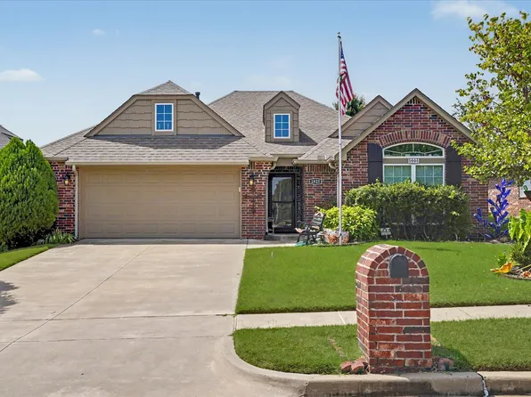 1825 E Laredo St, Broken Arrow, OK 74012