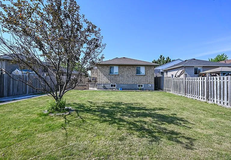 59 Colin Cres #LOWER — Photo 22