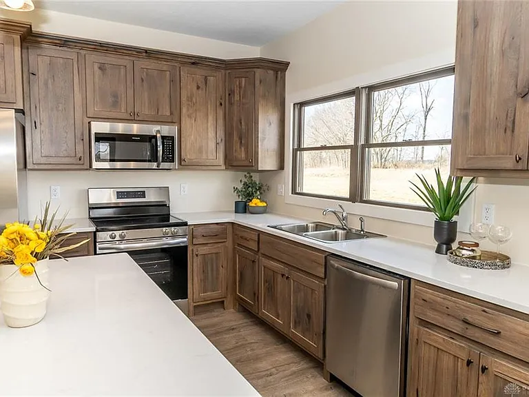 1025 Baker Rd — Photo 22