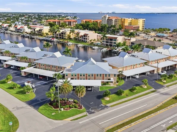 1949 Beach Pkwy APT 216, Cape Coral, FL 33904