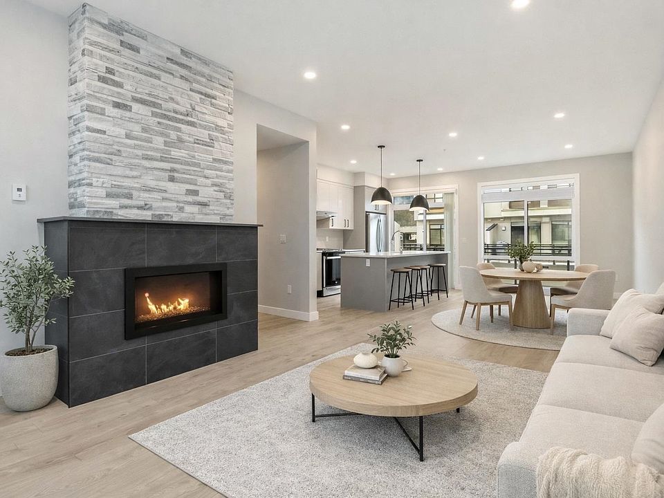 1st image of 46150 Thomas Rd #211