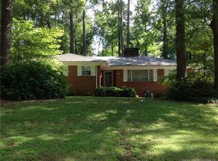 724 N Vance St, Sanford, NC 27330