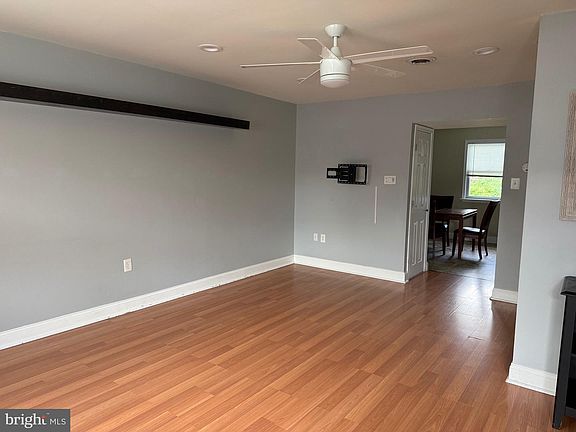 5th image of 515 N York Rd Unit 10B