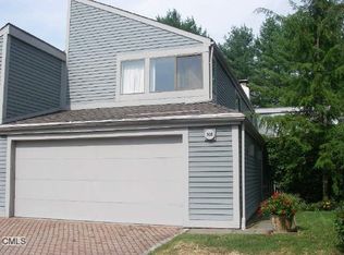 308 Harvest Commons, Westport, CT 06880