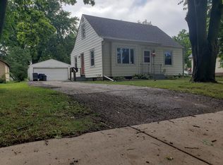 226 Summitt St, Poplar Grove, IL 61065