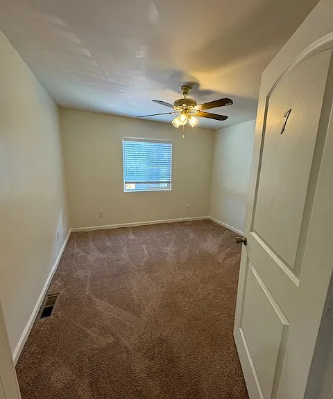 1153 W 37th Pl #3/4 — Photo 8