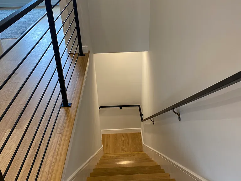 385 Pleasant St #7 — Photo 10