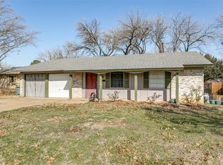 808 Fayette Dr, Euless, TX 76039