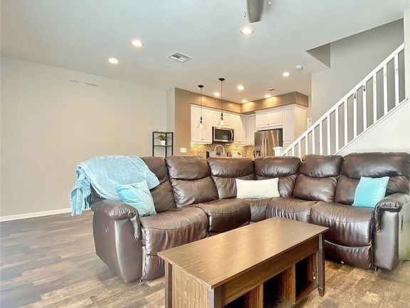 5th image of 44011 Rivo Ct