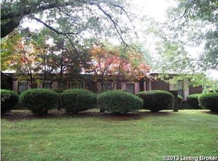 2405 Lexford Ct, Old Brownsboro Place, KY 40242
