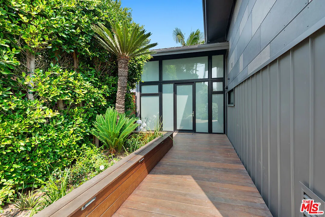 4 bed, 3.0 bath, 2829 sqft, $50,000 — Photo 4