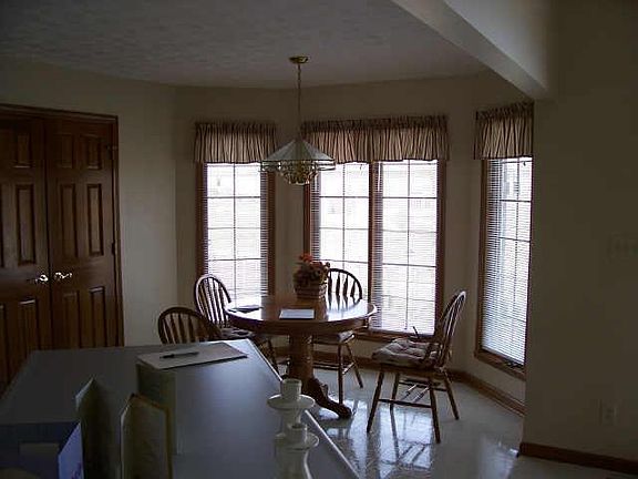 2nd image of 7606 W Bookbinder Dr