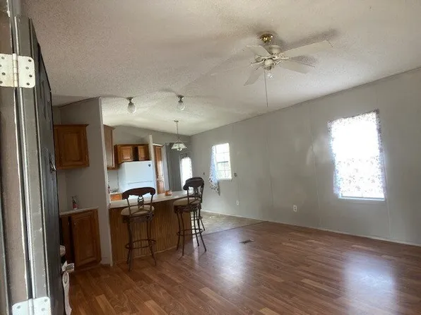 133 Pelt Ln, Leesville, LA 71446