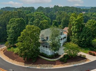 216 Iroquois Cir, Loudon, TN 37774