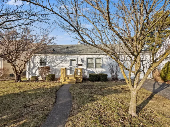 522 W Parks Dr, Rensselaer, IN 47978