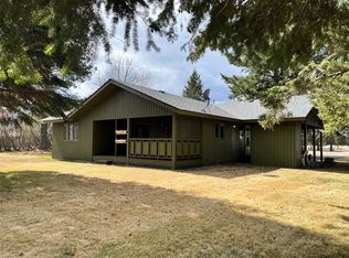 3405 Middle Rd, Columbia Falls, MT 59912