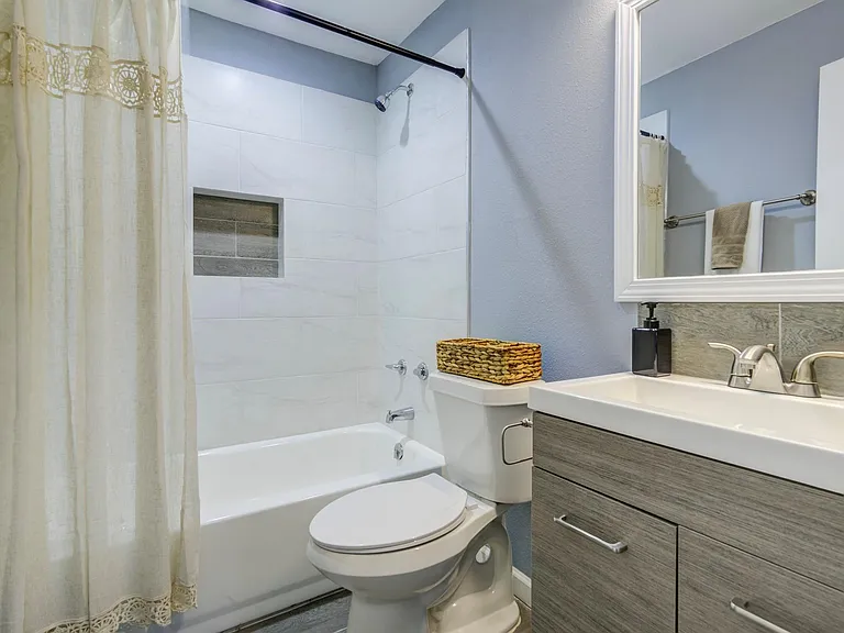 541 Circle Dr — Photo 32