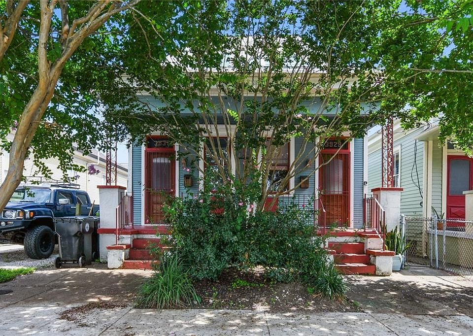 1st image of 3929-31 Toulouse St