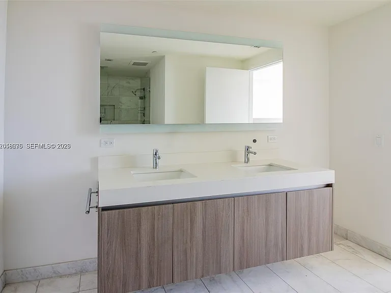 401 N Birch Rd #1113 — Photo 11