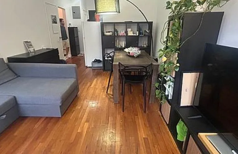 208 E 88th St #3A — Photo 2