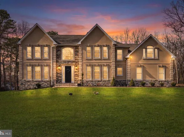 50 Constitution Dr, Southampton, NJ 08088