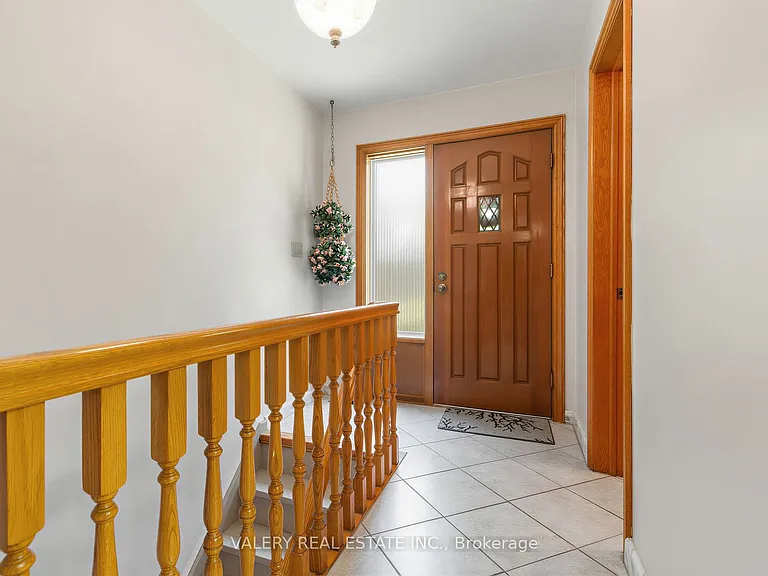 370 Maple Leaf Dr — Photo 18