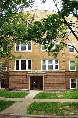 1st image of 6121 N Claremont Ave #2