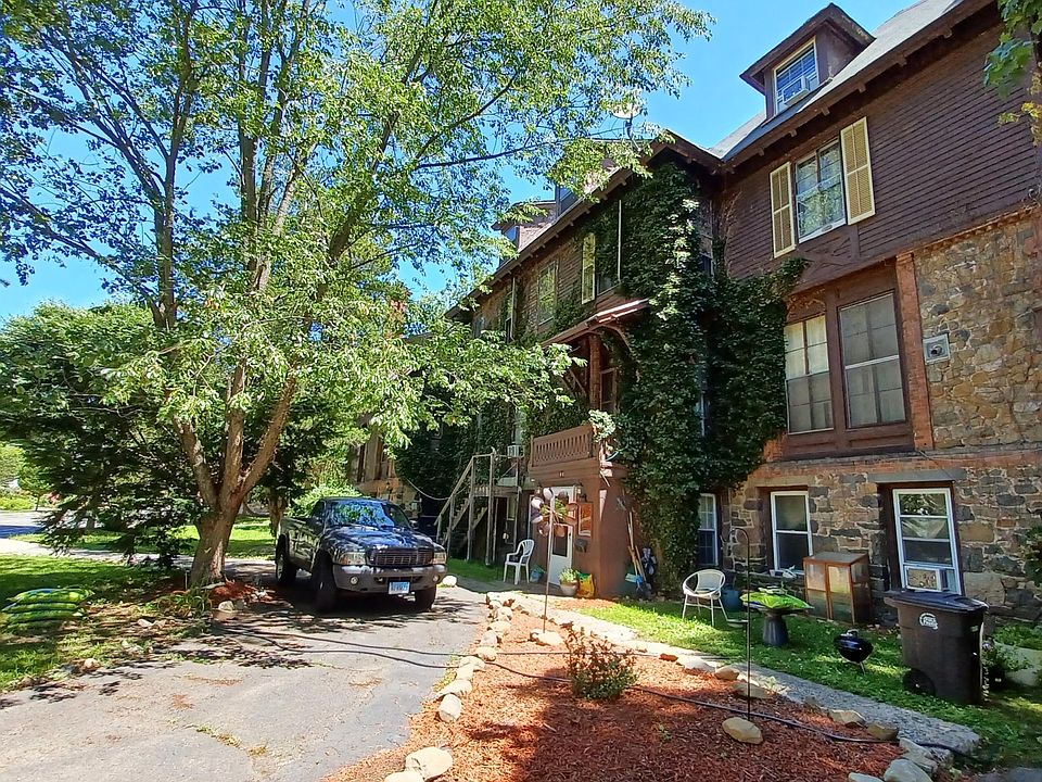 1st image of 49 Edgewood Way