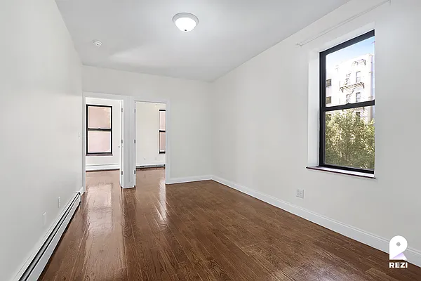 Rented by REZI | media 4