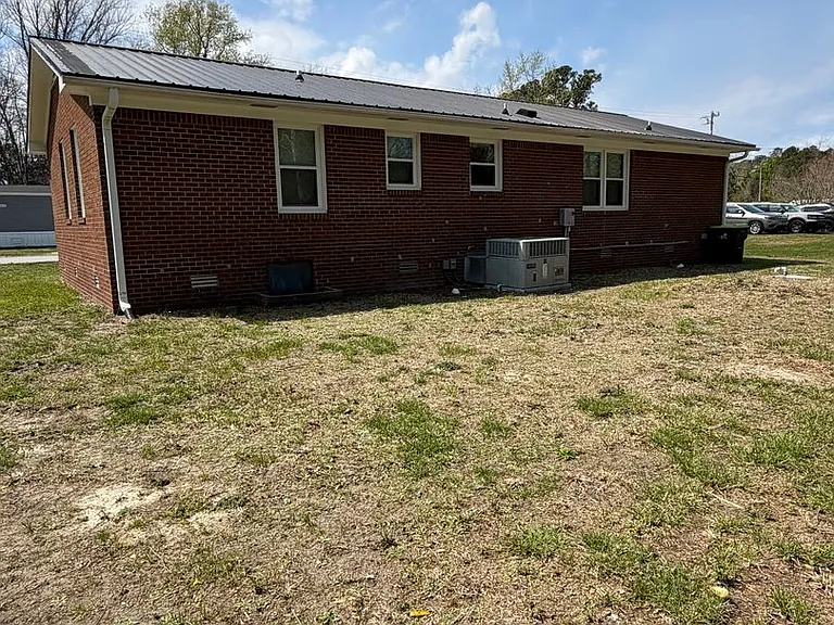 101 N Water St — Photo 19