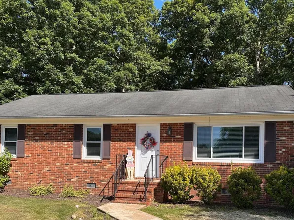 5527 Smith Station Rd, Fredericksburg, VA 22407