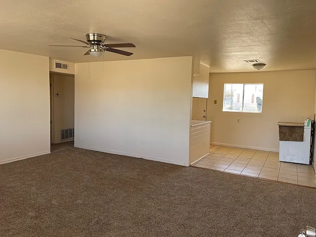 3 bed, 1040 sqft, $1,100 — Photo 2