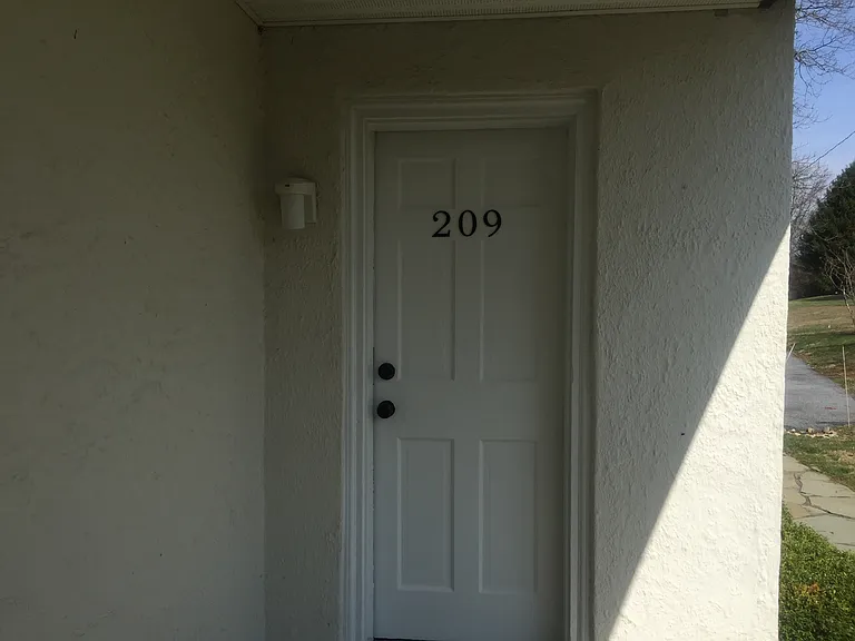 209 Longwood Rd #1 — Photo 3