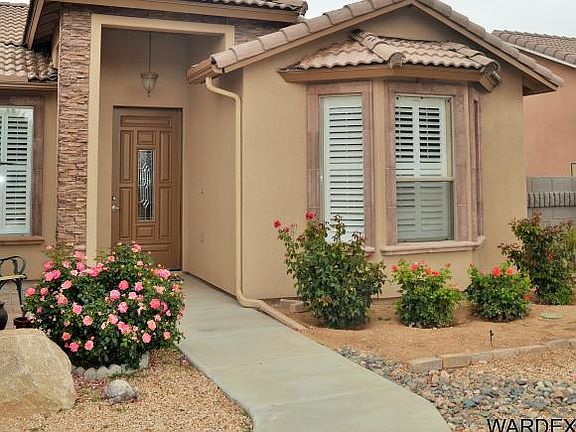 2nd image of 2047 Robert Mitchum Dr