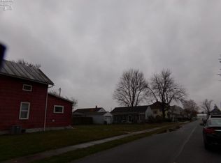 96 Oak St, Tiffin, OH 44883