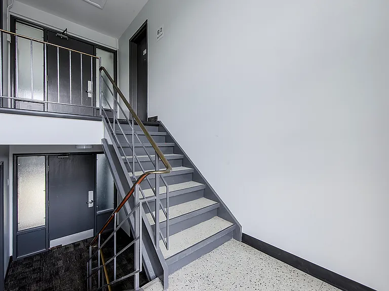 5 Amos Ave — Photo 6