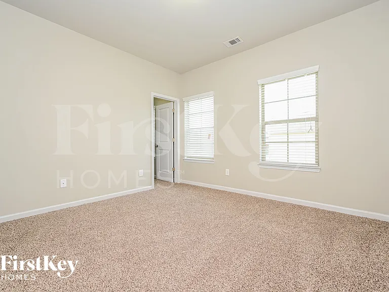 360 Madison Grace Ave — Photo 12