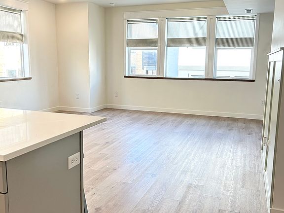 4th image of 5208 W Black Twig Dr Unit 303