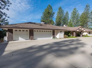 7401 Spring Valley Rd, Pollock Pines, CA 95726