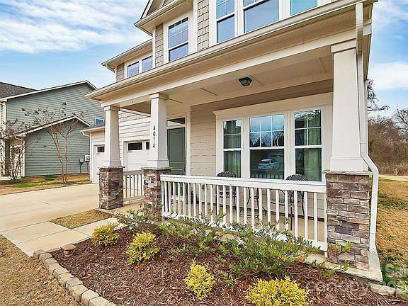 2nd image of 4014 Huntley Glen Dr