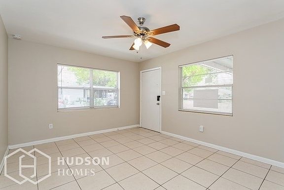 2nd image of 406 N Saturn Ave