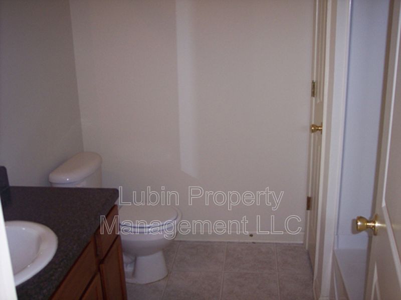 2nd image of 10269 Sterling Ridge Dr
