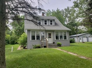 99 Stanley Ave N, Farwell, MN 56327